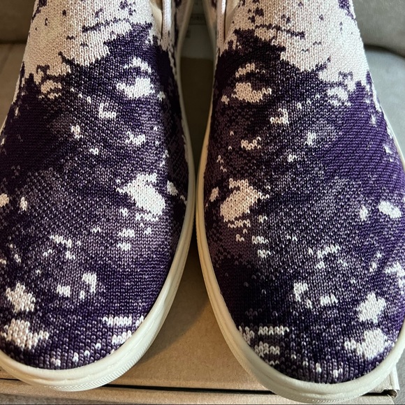 NWT Rare Retired Rothy’s Sneaker in Ocean Iris - Size 8 - Picture 2 of 10